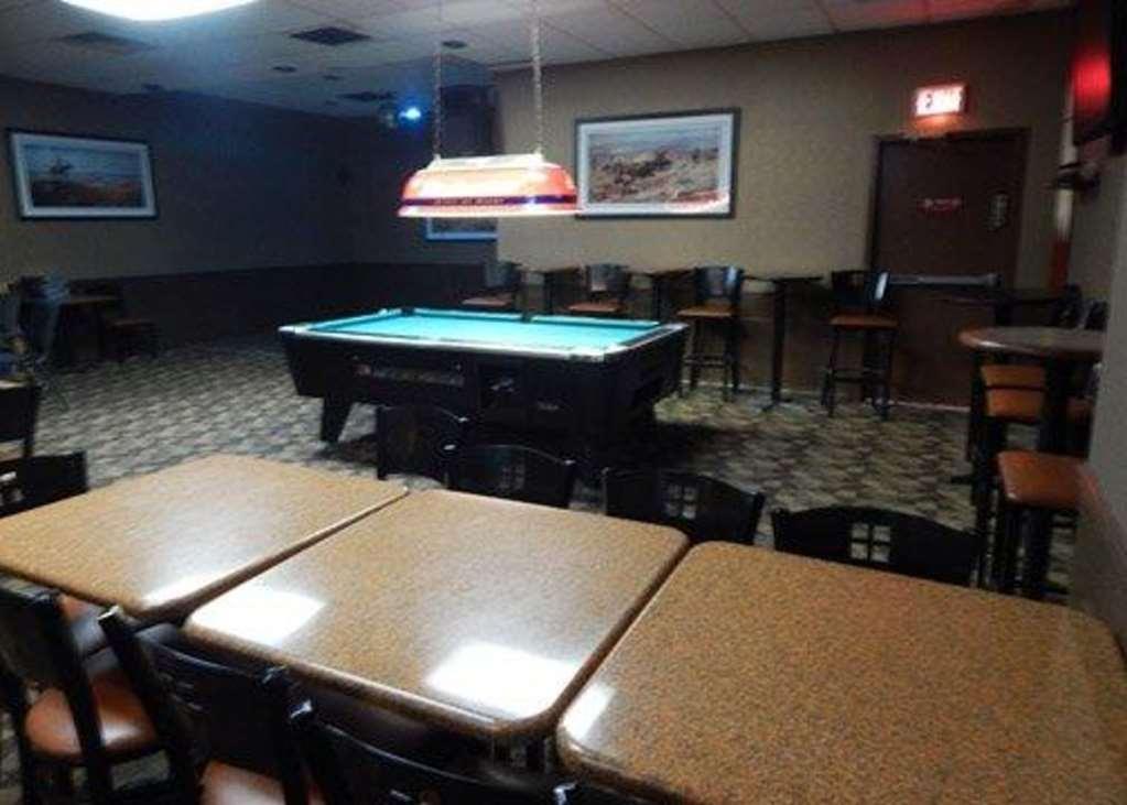 Quality Inn Чикаша Ресторант снимка